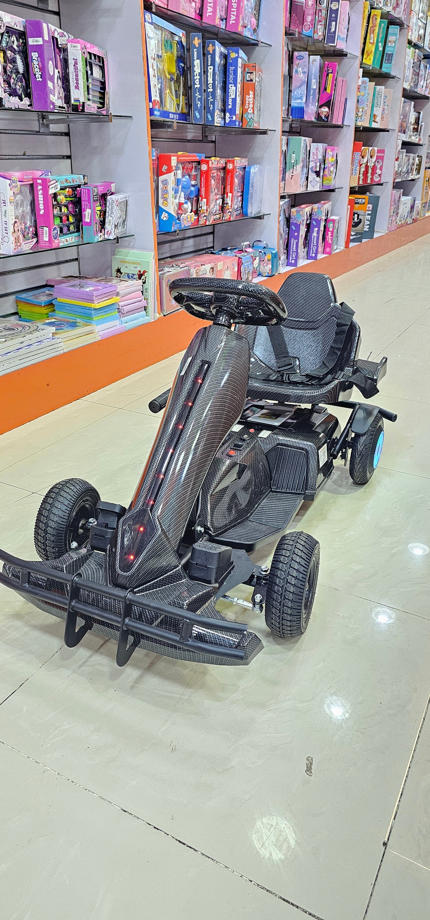 فلارا بايك عربة كهربائية جو كارت، مصابيح LED، محرك دواسة، تعمل ببطارية 36 فولت، سيارة ركوب للاطفال (اسود)